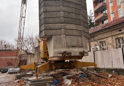 Image for Kran pao na kuću u Nišu