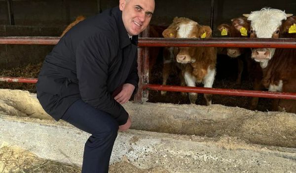 Image for Ministar Dobro podneo ostavku