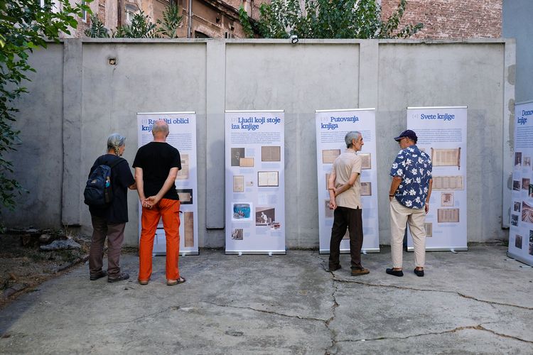Image for U Beogradu otvoreni Evropski dani jevrejske kulture u sinagogi Sukat Šalom, uz temu Narod knjige, izložbu Nacionalne biblioteke Izraela i koncert sefardske muzike ansambla Šira Utfila.