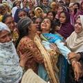 Sahrana dece nastradale u školi u Pakistanu