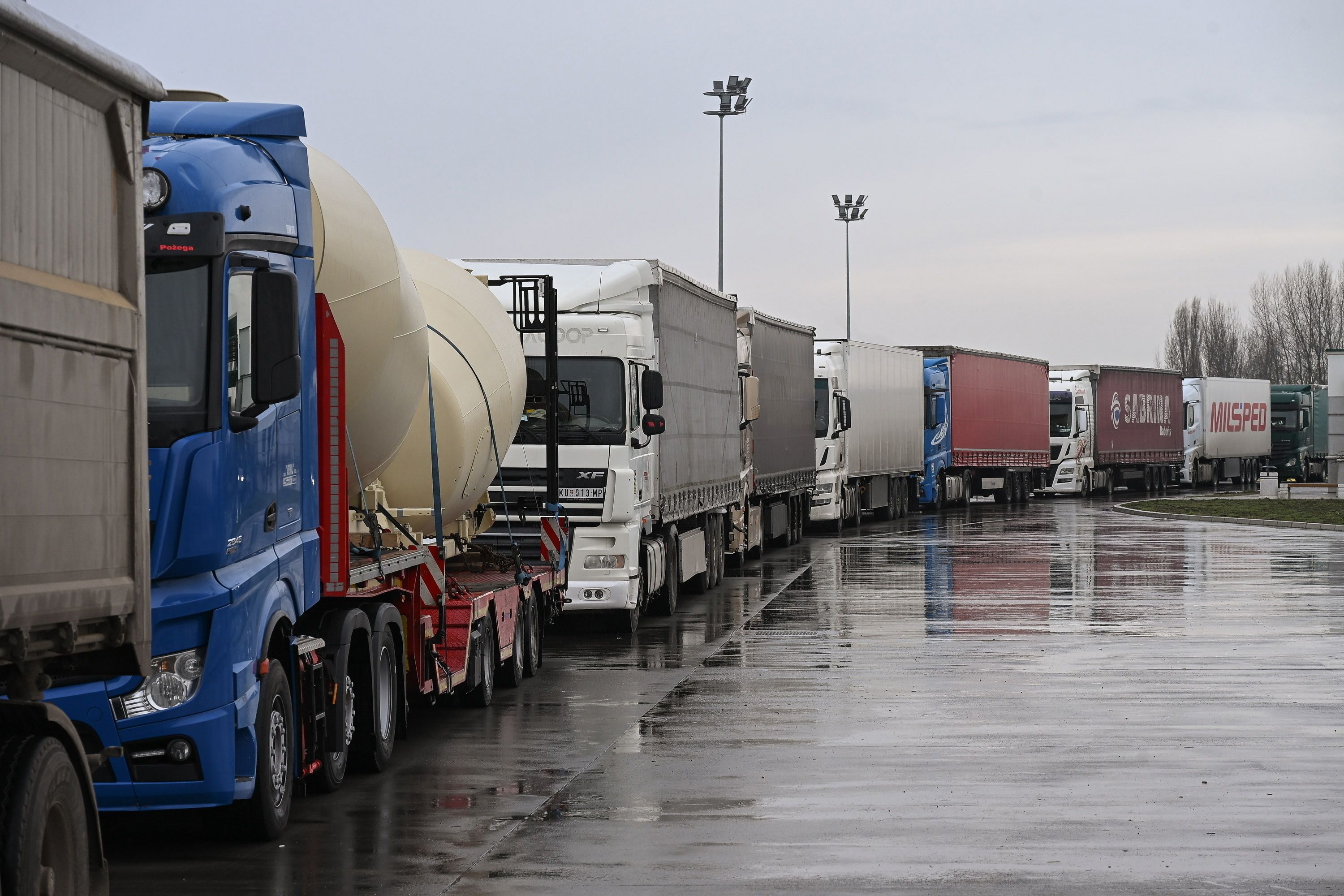 Image for Prevoznici iz Srbije obustavljaju blokade teretnog saobraćaja na graničnim prelazima