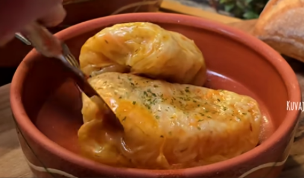 Image for Najbolja posna sarma: Tradicionalni recept star 85 godina sa jednim neizostavnim sastojkom