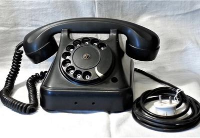 Image for Kad se na telefon čekalo više godina