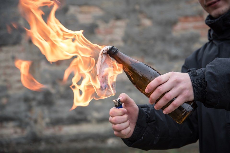 Reč je o lokalu u vlasništvu Vuka Bajruševića koga su pre nekoliko meseci u njemu ranili