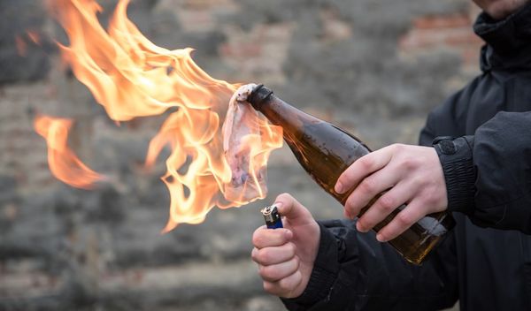 Reč je o lokalu u vlasništvu Vuka Bajruševića koga su pre nekoliko meseci u njemu ranili