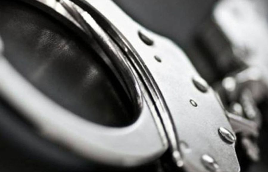 Image for Uhapšeni zbog požara i droge