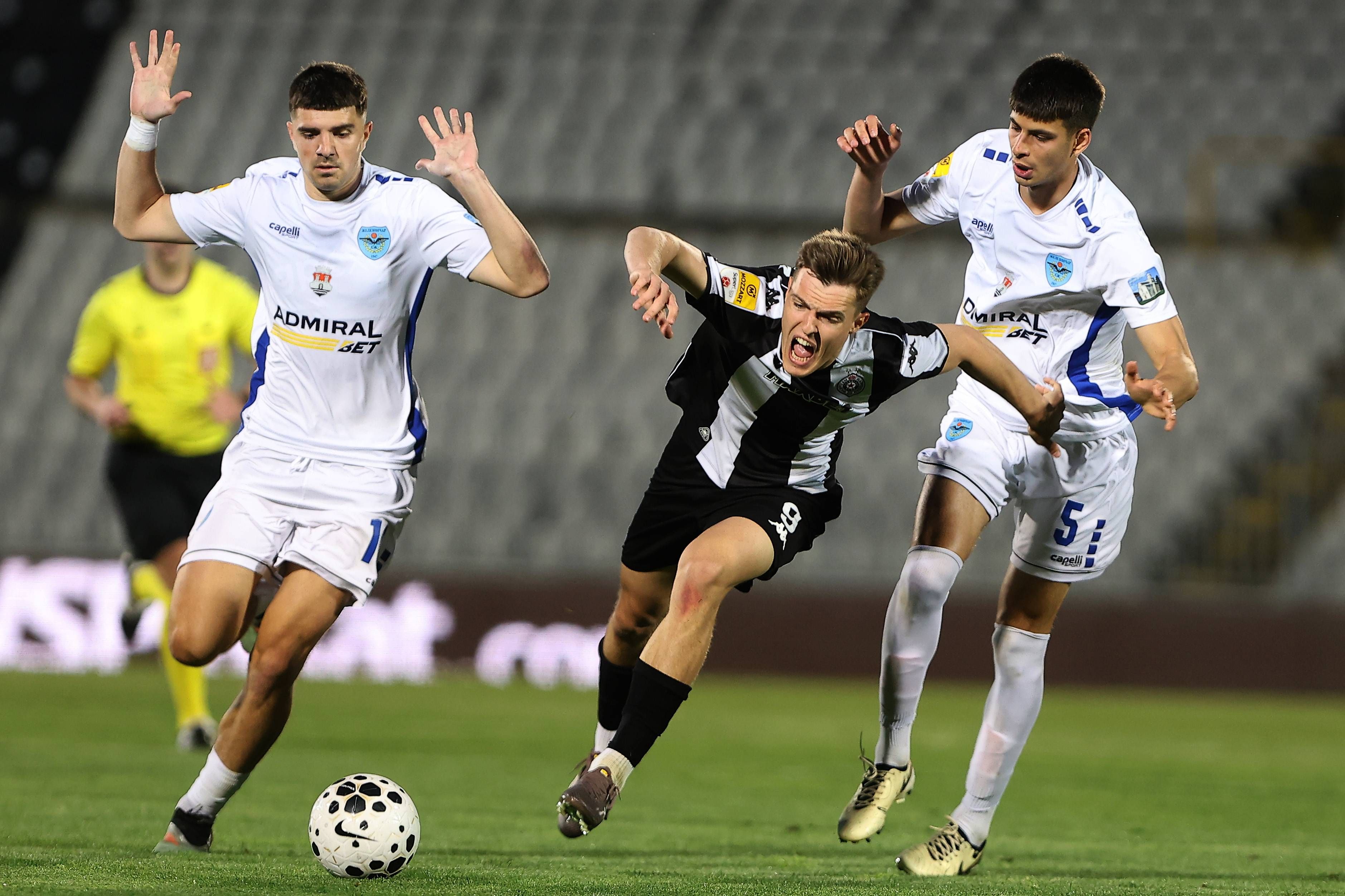 Image for Teška nedelja pred crno-belima