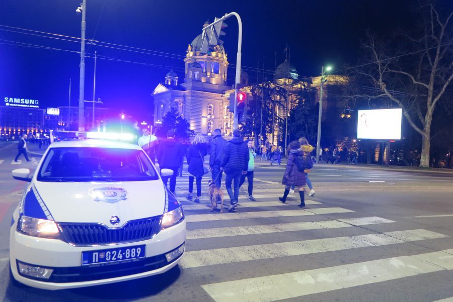 Image for Apel - pazite na sebe i druge