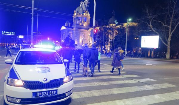 Image for Apel - pazite na sebe i druge