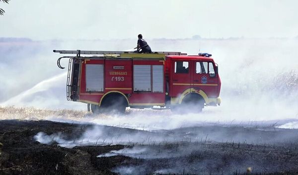 Danima se u atarima širom Srema pale strnjišta, a prizori dima sve češće zabrinjavaju meštane i poljoprivrednike
