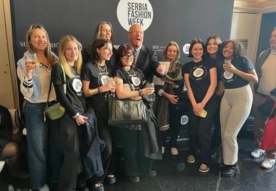 Image for Srpska moda u Parizu