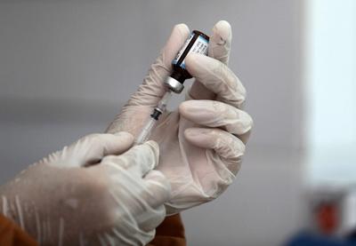 Vakcina je namenjena odraslim pacijentima sa neoperabilnim ili metastatskim melanomom u kombinaciji sa inhibitorima imunoloških kontrolnih tačaka