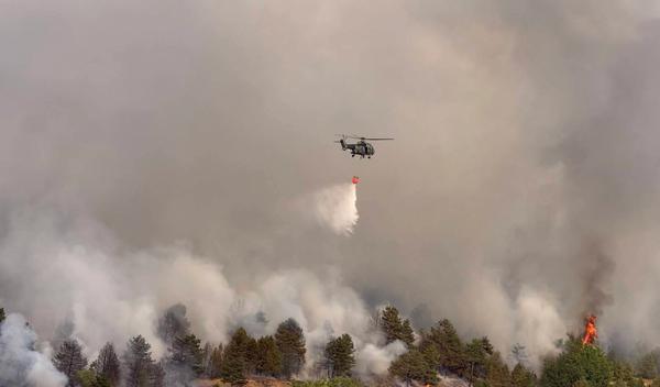 U gašenje požara u Srbiji uključene i helikopterske jedinice