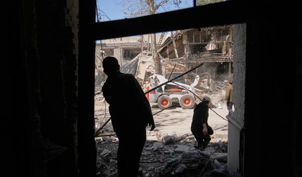 Image for CNN: Da li Tramp preti ratnim zločinom?