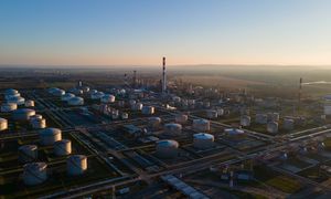 MOL zadržava Rafineriju Pančevo