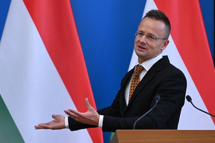 Image for Mir u interesu Srbije