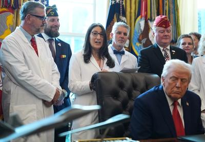 Image for Trampovo naređenje dopušta medicinsku upotrebu marihuane