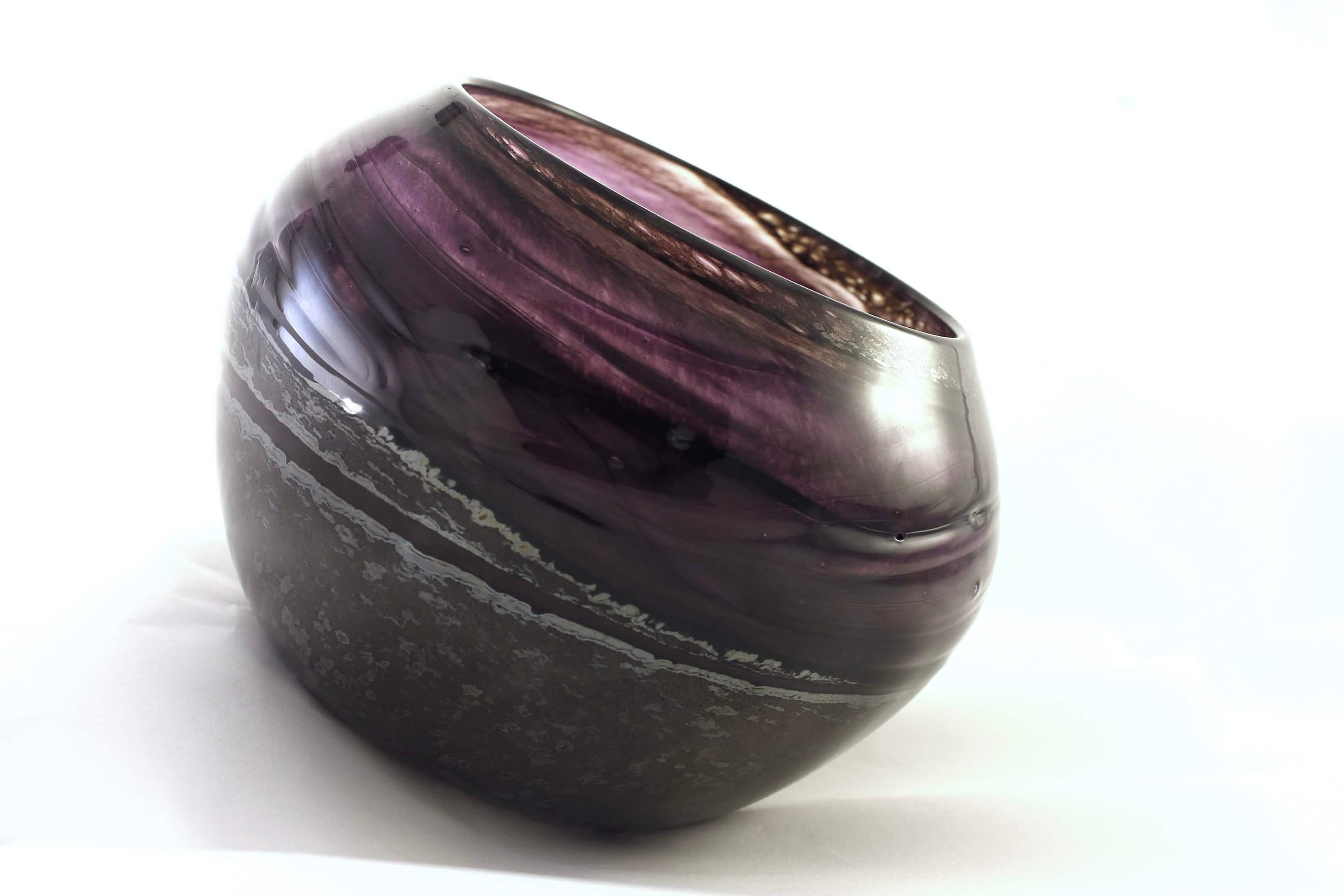 Glass tealight holder