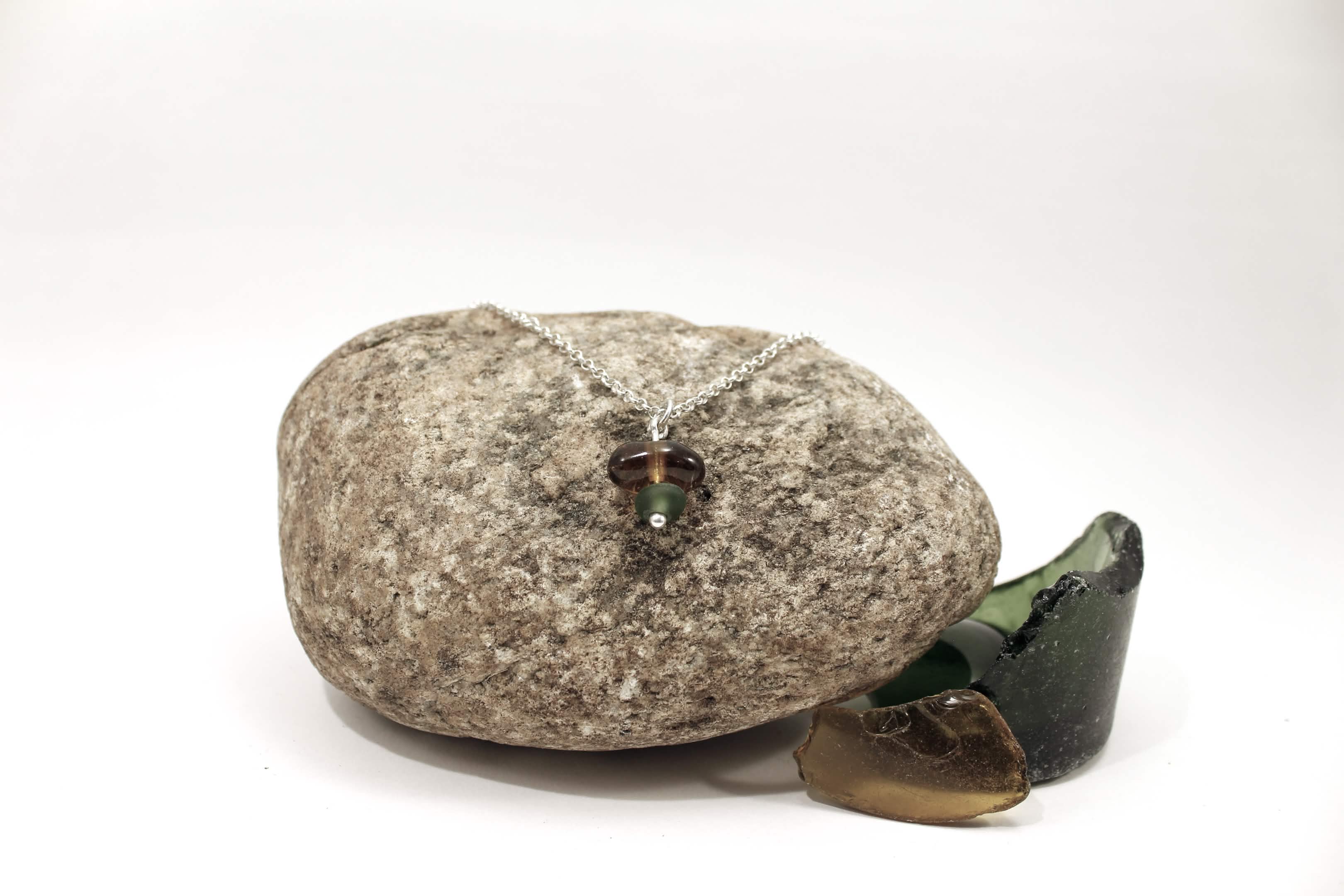 Green and brown necklace