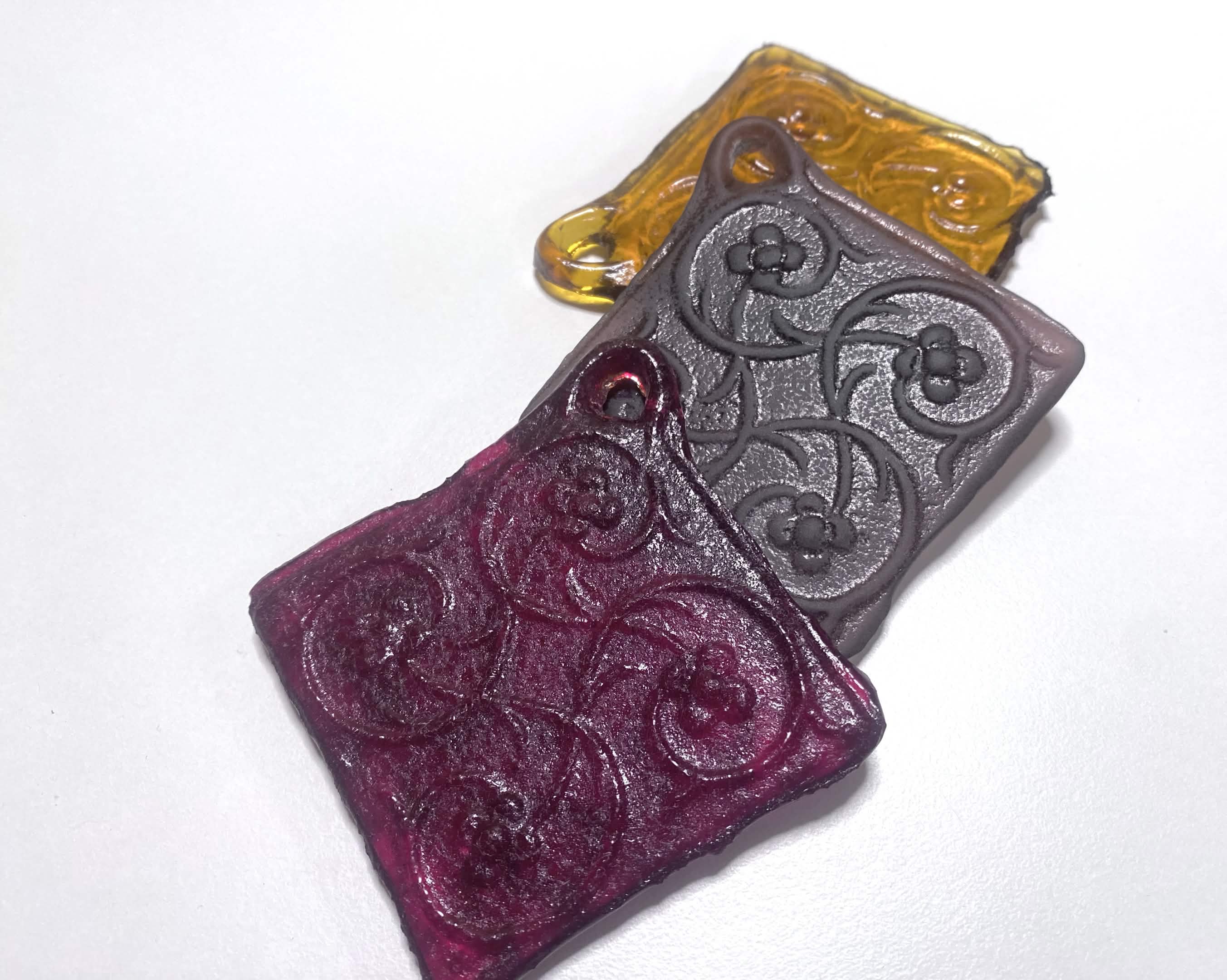 Glass with pattern