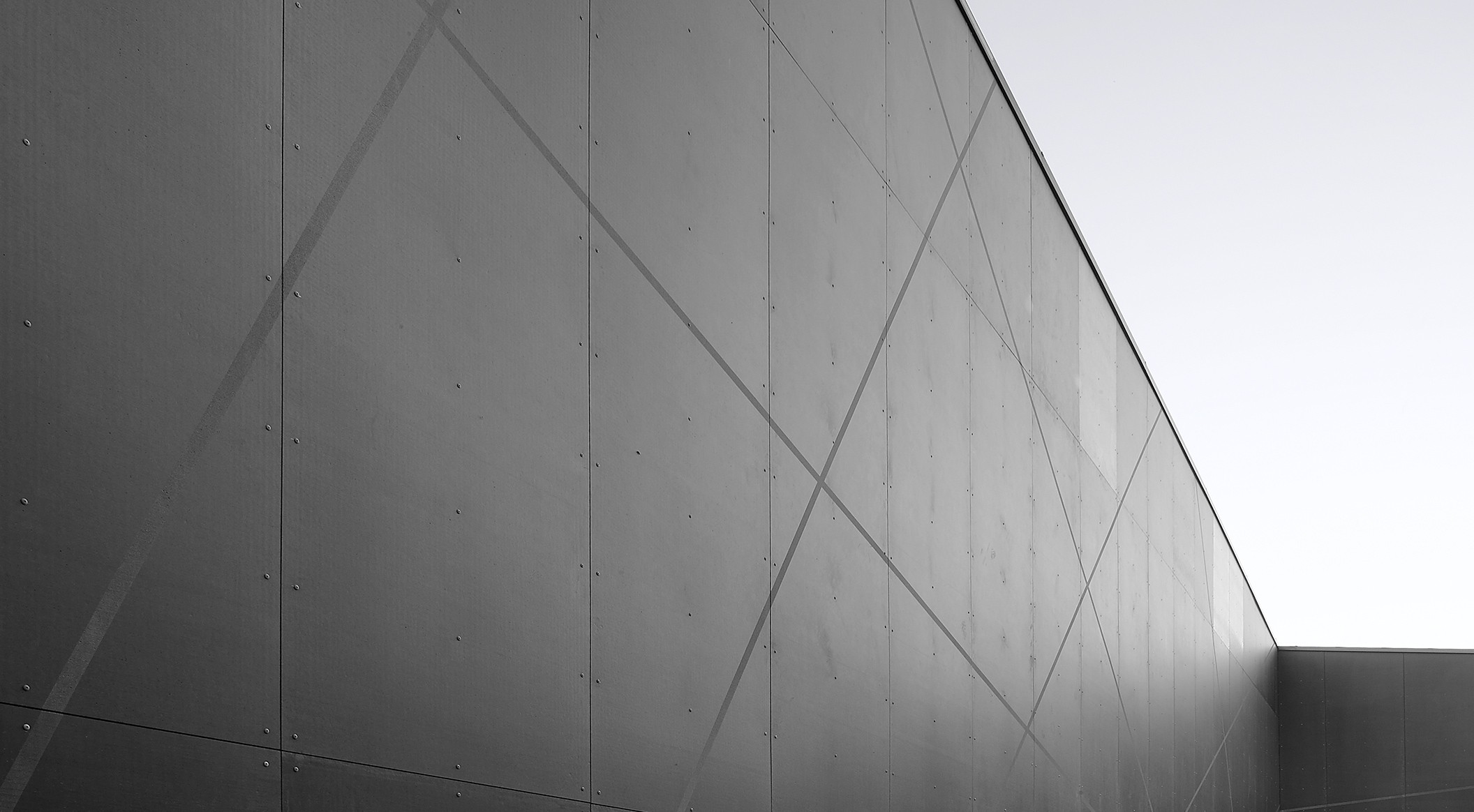 Large-format building envelope | Rieder