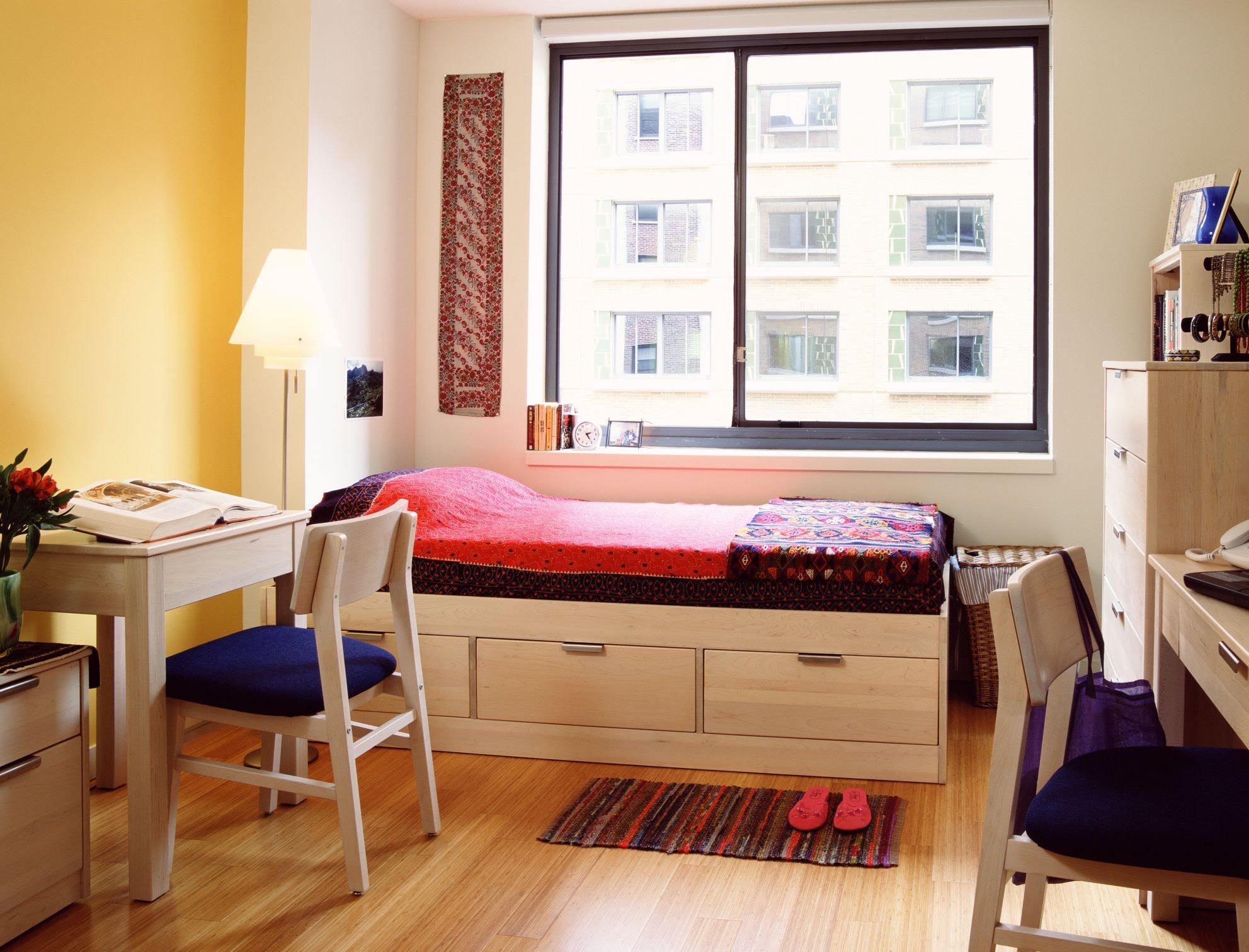 Basic Items Every College Student Needs In Their Dorm Room Tgenz Blog