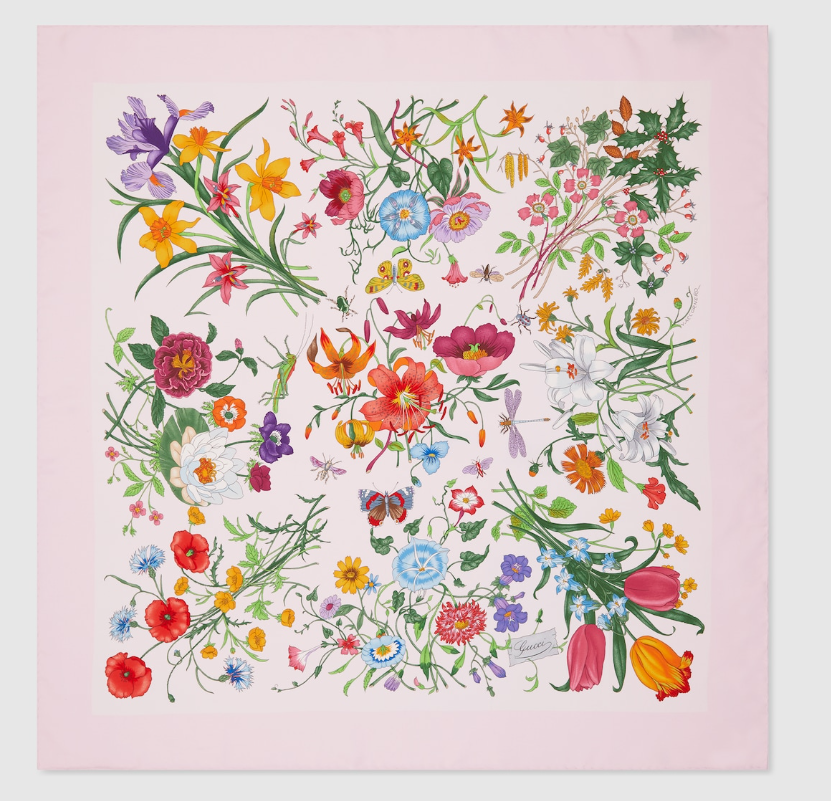 Gucci Vierecktuch aus Seidentwill mit Print