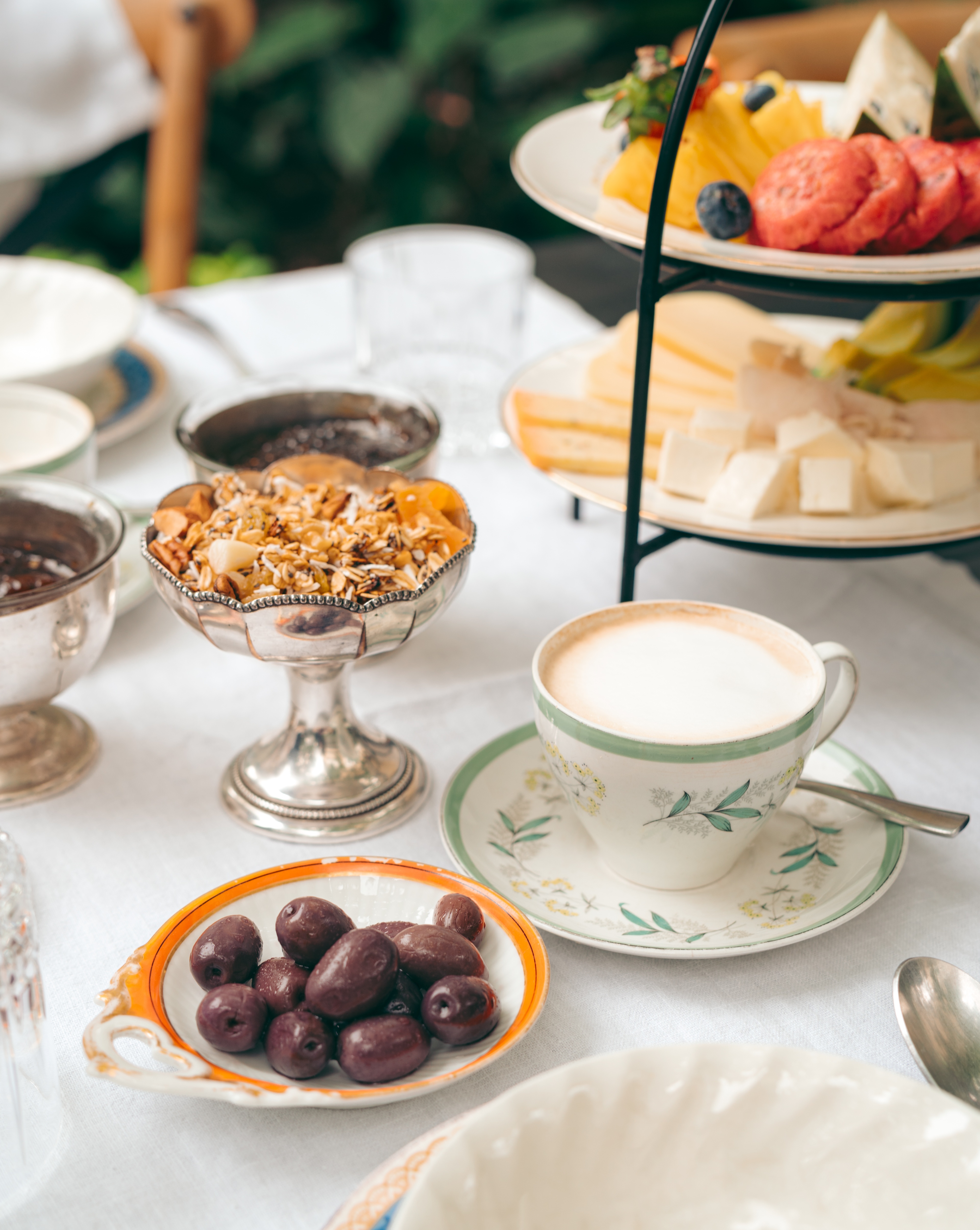 BREAKFAST, WITHOUT HURRY 1