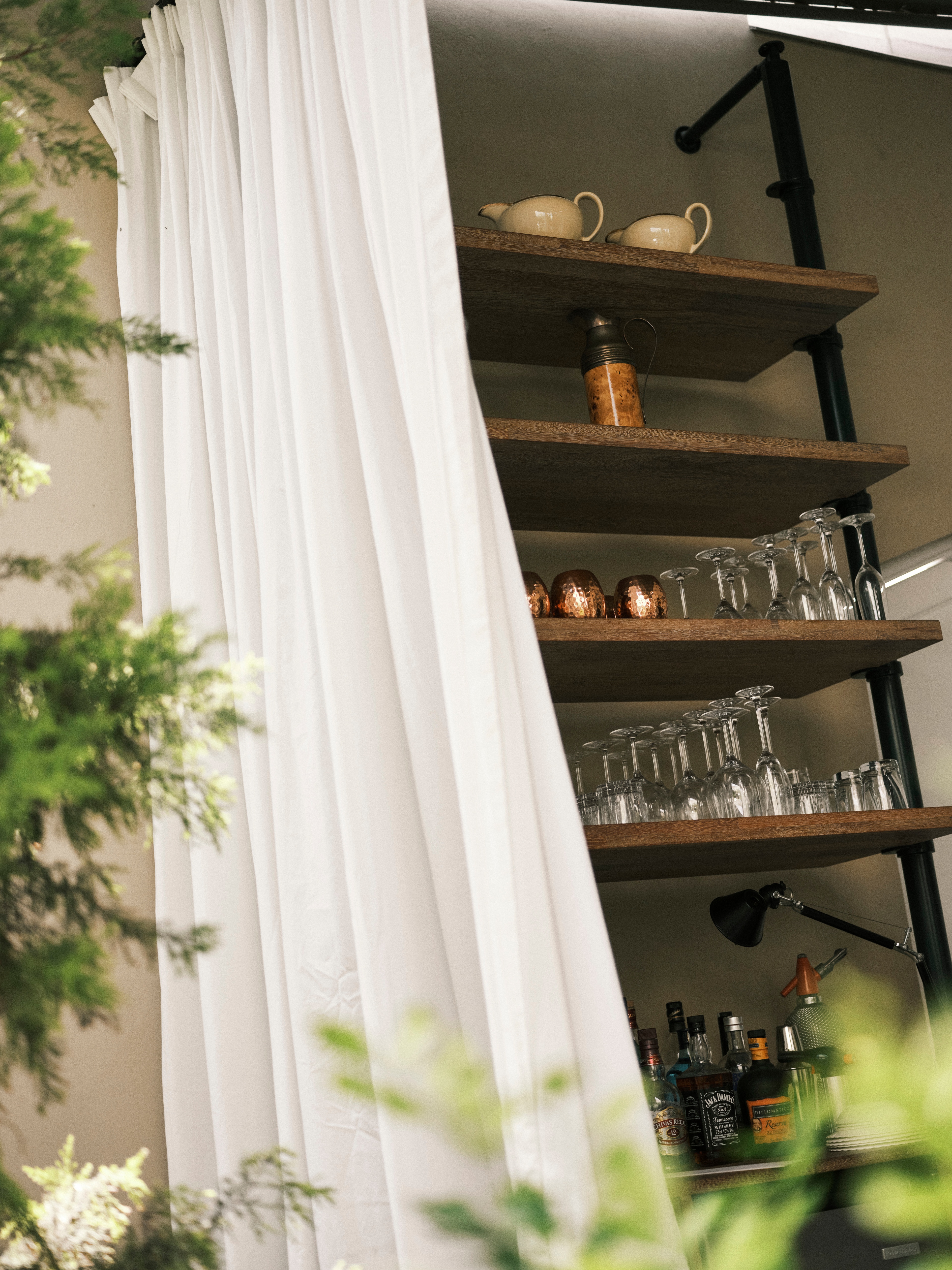 HONESTY BAR 1