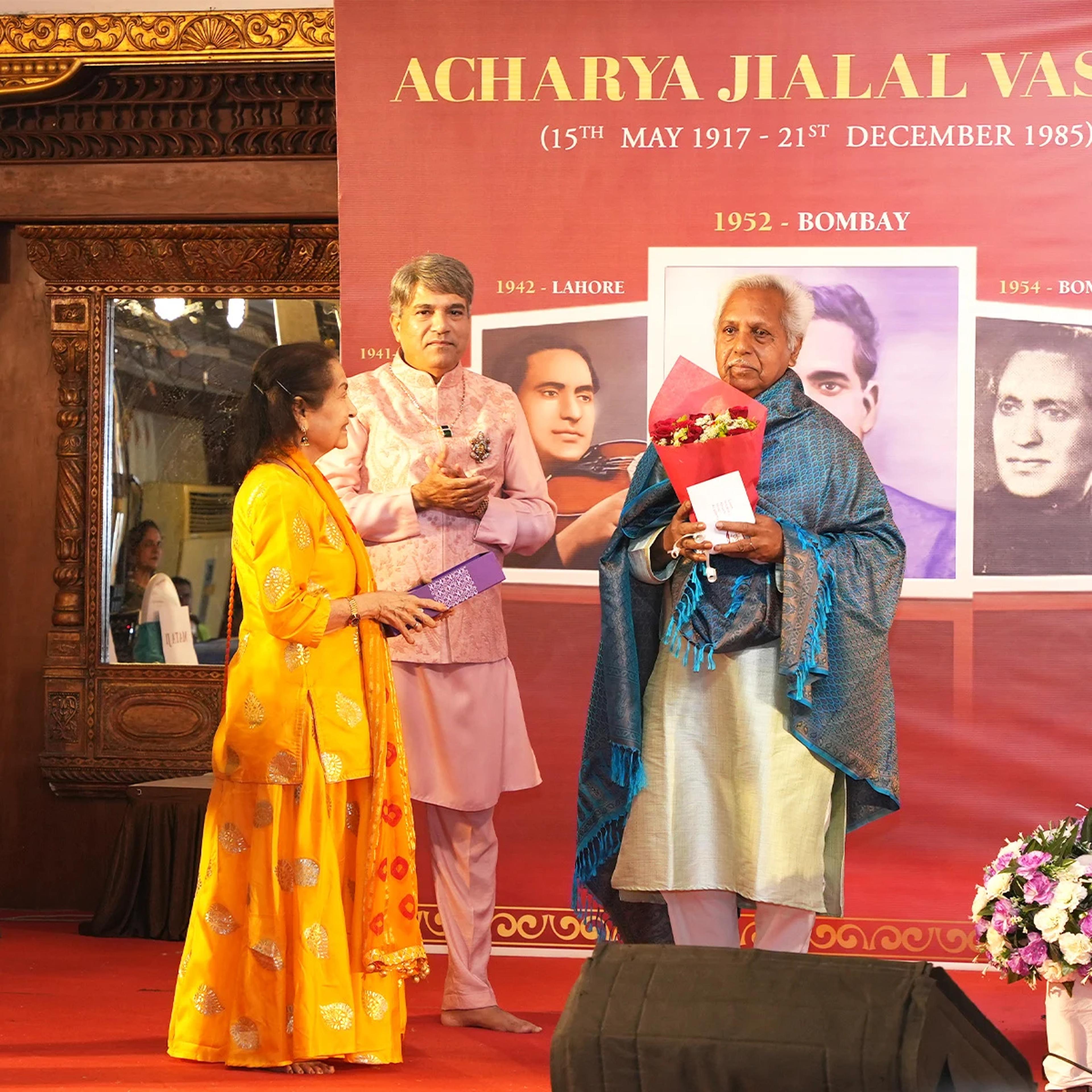 Pandit Vijaykumar Sant