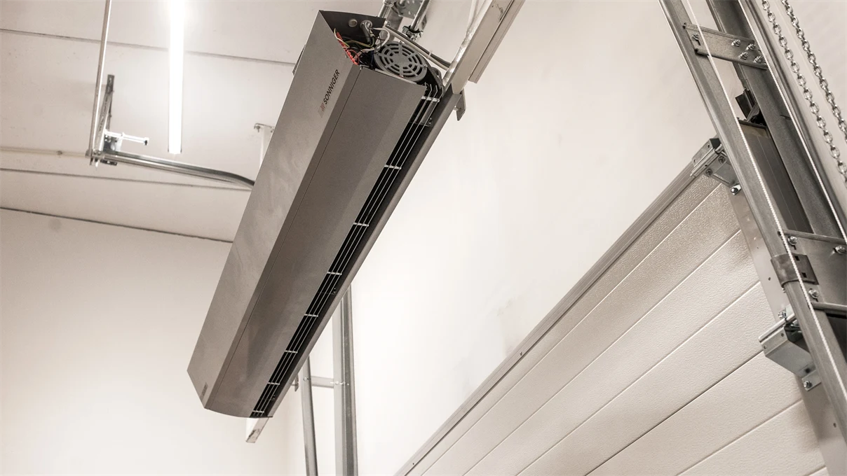 Denne luftgardinen hos Coop i Brumunddal gjenbruker overskuddsvarmen fra kjøleanlegget