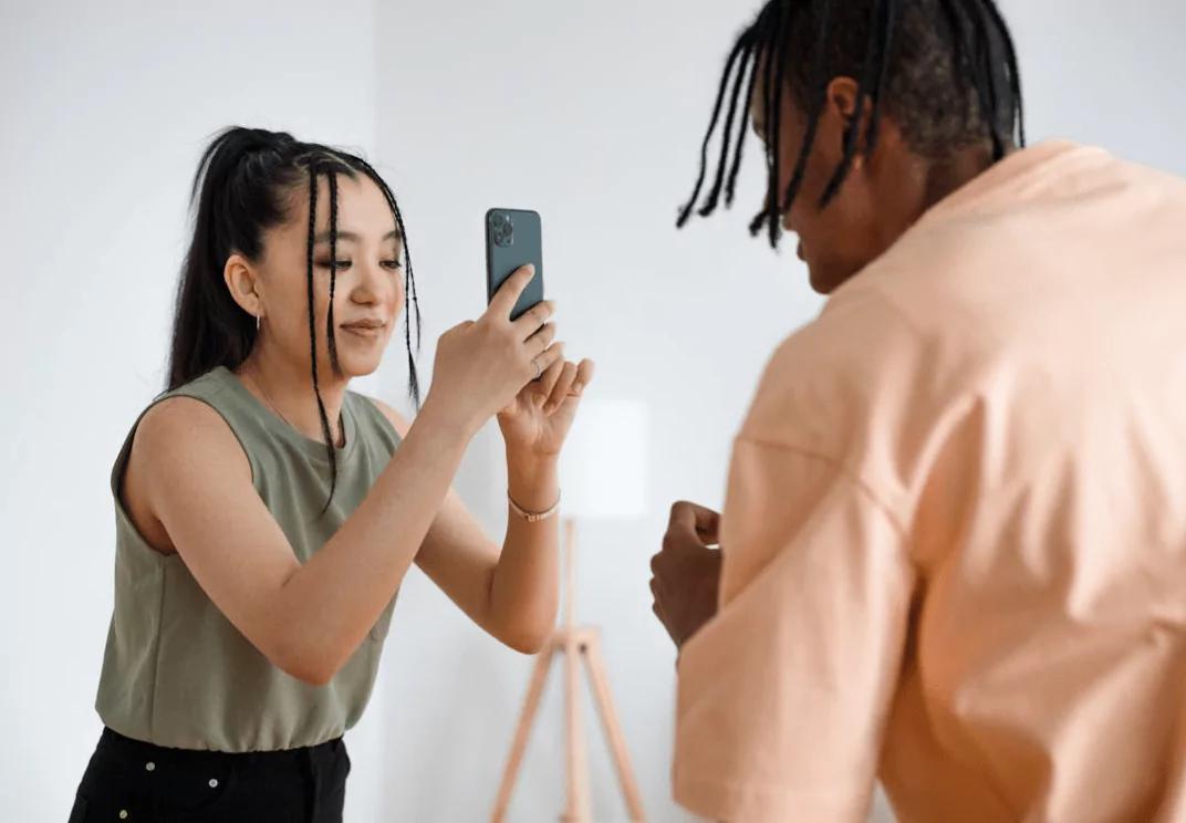 comment prévenir les sites web malveillants, les logiciels malveillants, le vol de données, le risque de sécurité, les États à consentement d'une seule partie, les appareils mobiles, l'enregistrement audio, enregistrer des conversations, moteur de recherche, appels téléphoniques, activité en ligne, appareil Apple, largement adopté, donner son consentement, tiers, fenêtres contextuelles, informations sensibles, accès, internet, enregistrer, consentement, besoin de savoir, données, exemple, utilisateurs, appareil, personne, légal, parties, conversation, conscient, règles, demande, caméras, surveiller, loi, rester en sécurité, site web, protéger, intérêt, employés, logiciels malveillants, connecter