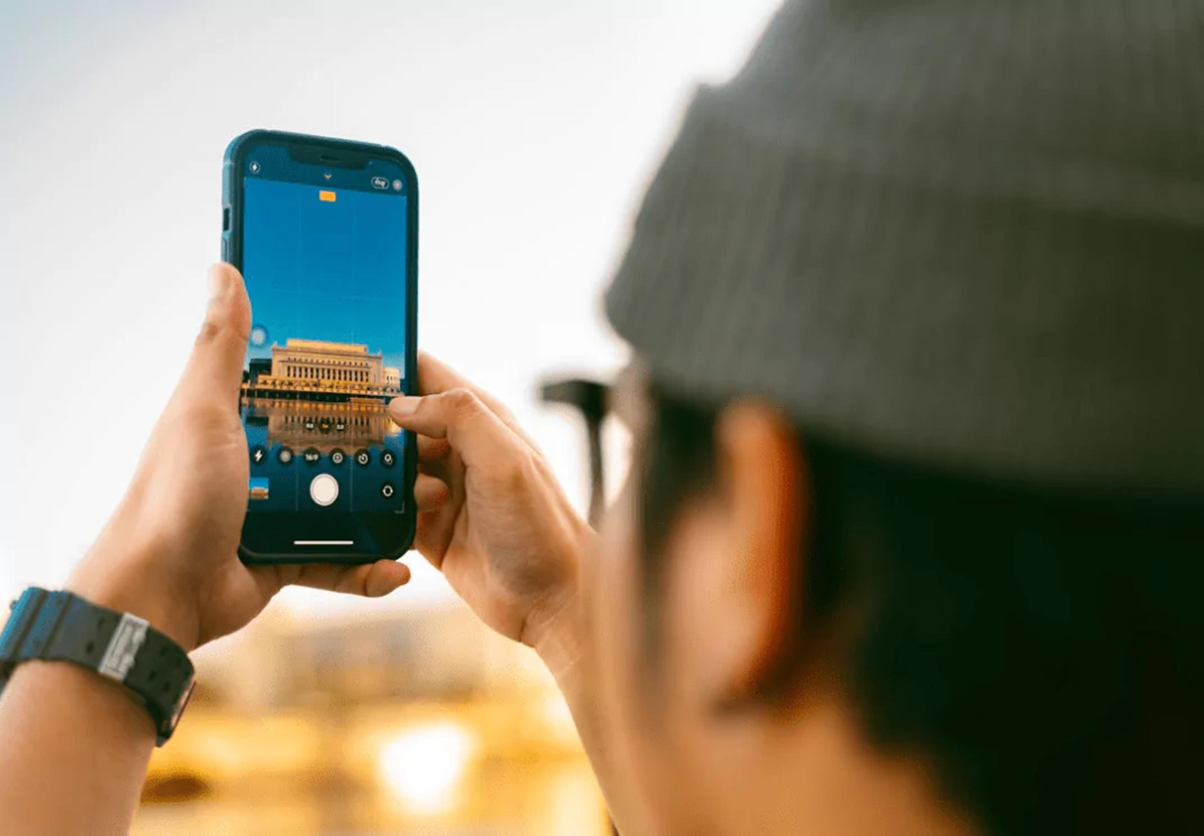 doelgroep, sociale mediaplatforms, content creëren, virale content, hoogwaardige content, algemene marketingstrategie, viraal video, contentcreatie, sociale media, waardevolle inzichten, reisvideo's, betrokken publiek, visuele content, reisbeïnvloeders, aandacht trekken, andere platforms, kijkersbetrokkenheid, vrienden taggen, tiktok-video's, reisindustrie, instagramverhalen, gedetailleerde informatie, trending audio, huidige trends, stapsgewijze gids, volgeraantal, aanvullende bronnen, persoonlijke ervaringen