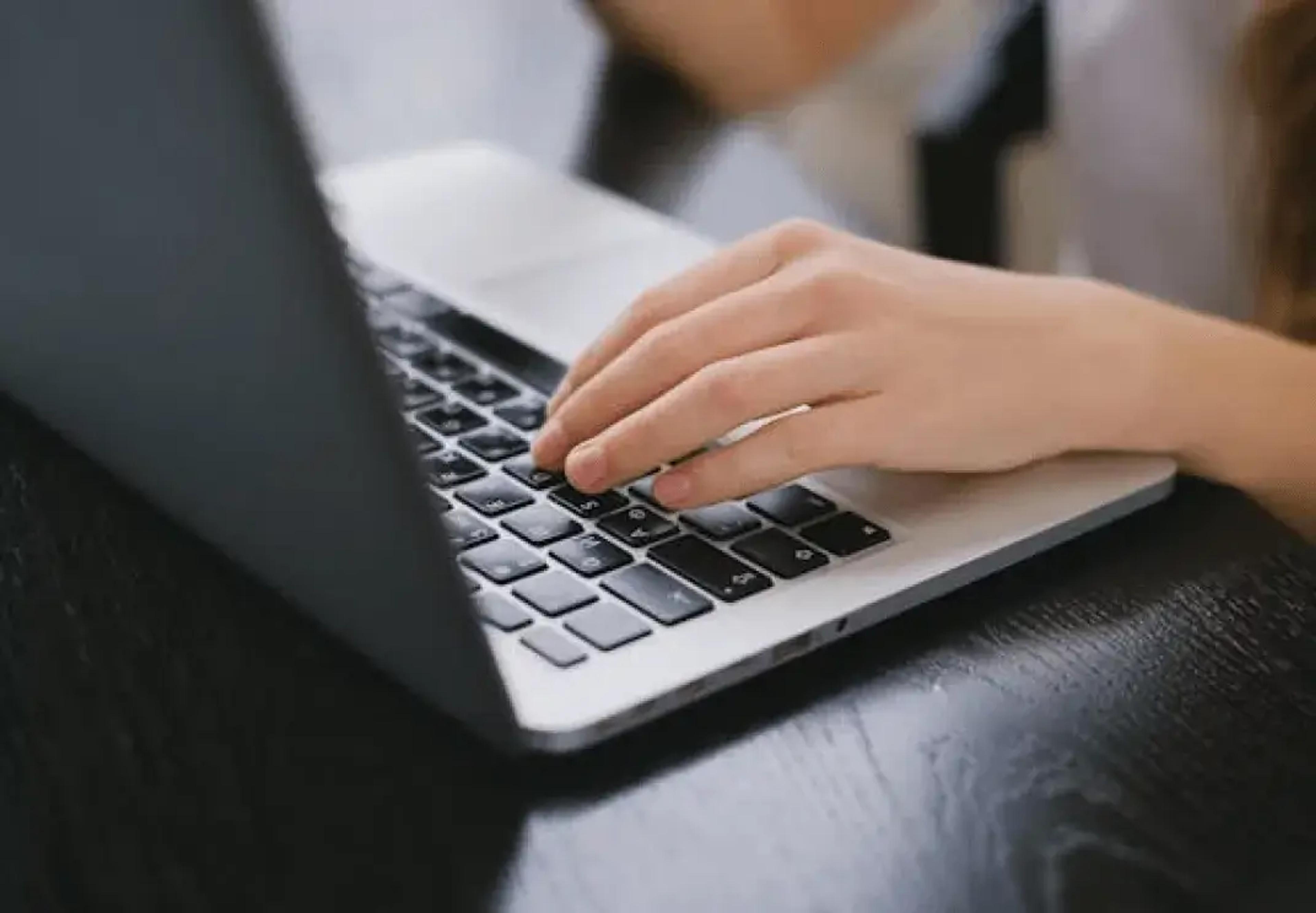 collegamento, tour, migliorare, sito web, concentrare, google, dati, creare, esempio, grandi quantità, richieste specifiche, preoccupazioni sulla privacy, usare ai, sfruttare ai, content marketing, richieste ai, operatori turistici