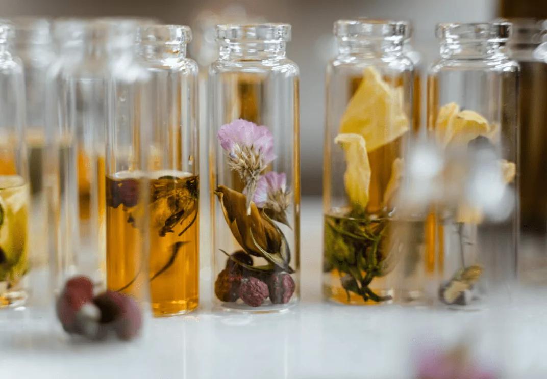 candele profumate, evocare piacere, più sensi diversi, categoria di profumo basata sulla semantica, profumo simile al caffè