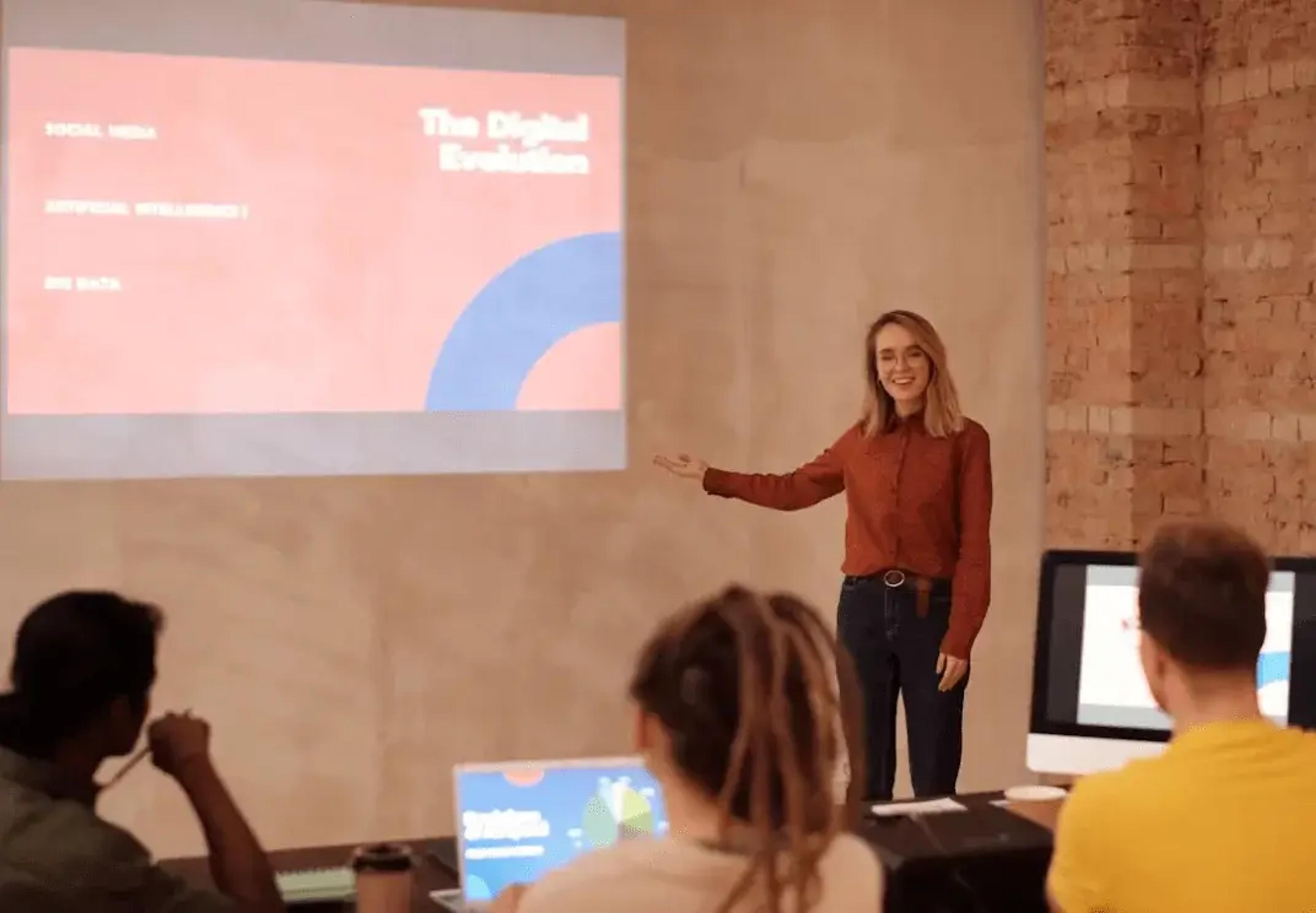 reisagenten, branchegenoten, reisindustrie, sociale mediaplatforms, nieuwe technologieën, laatste trends, partners, ondersteuning, klanten, groepen, cliënten, zakelijk netwerken, reisbedrijf, zakelijke kansen, relaties opbouwen, netwerken, netwerk, industrie, groepen, persoon, toerisme, communicatie