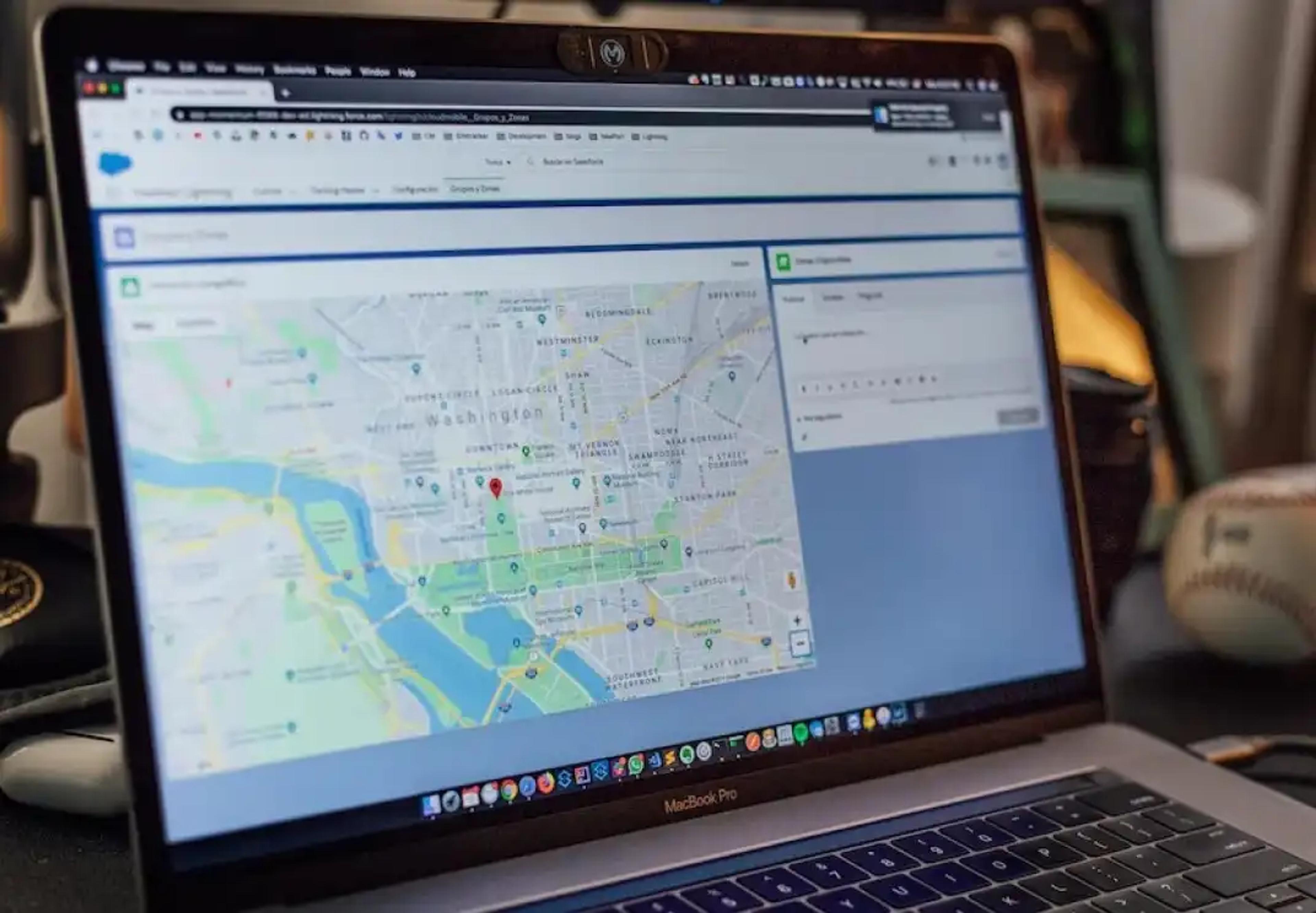 Google マップ トリッププランナー、Google マイマップ、新しい Google マップ、Google で旅行、旅行計画プロセス