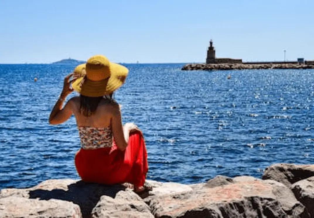pays, touristes, visites, bruit, nature, voyageurs, calme, s'asseoir, passer du temps, voyage lent, tendances de voyage, spécialistes du marketing de destination, s'asseoir tranquillement, voyage tranquille, tourisme silencieux