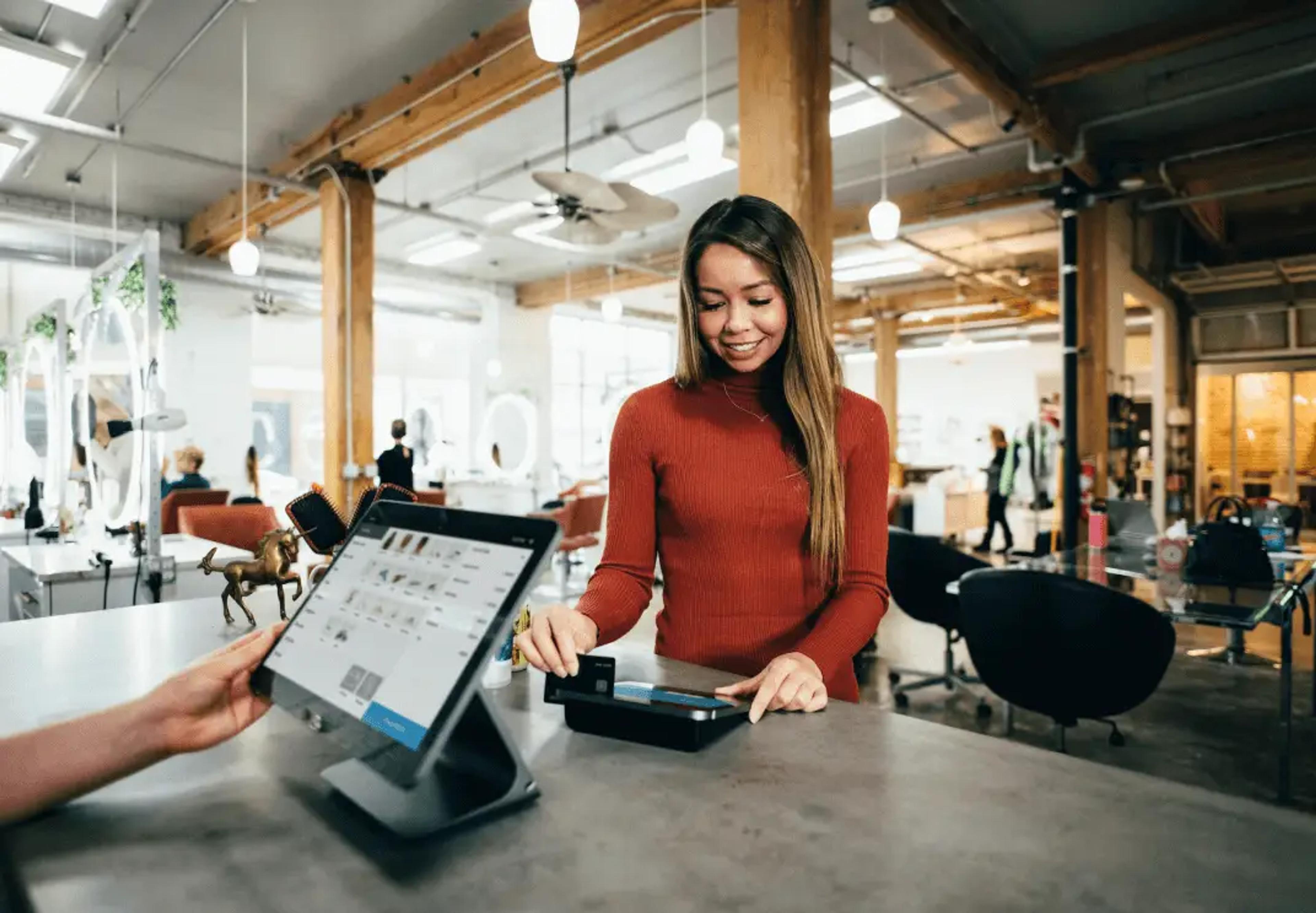 sistemas POS para computadores, sistema POS para restaurantes, dados de vendas, hotelaria, caixa registradora, software de gestão hoteleira