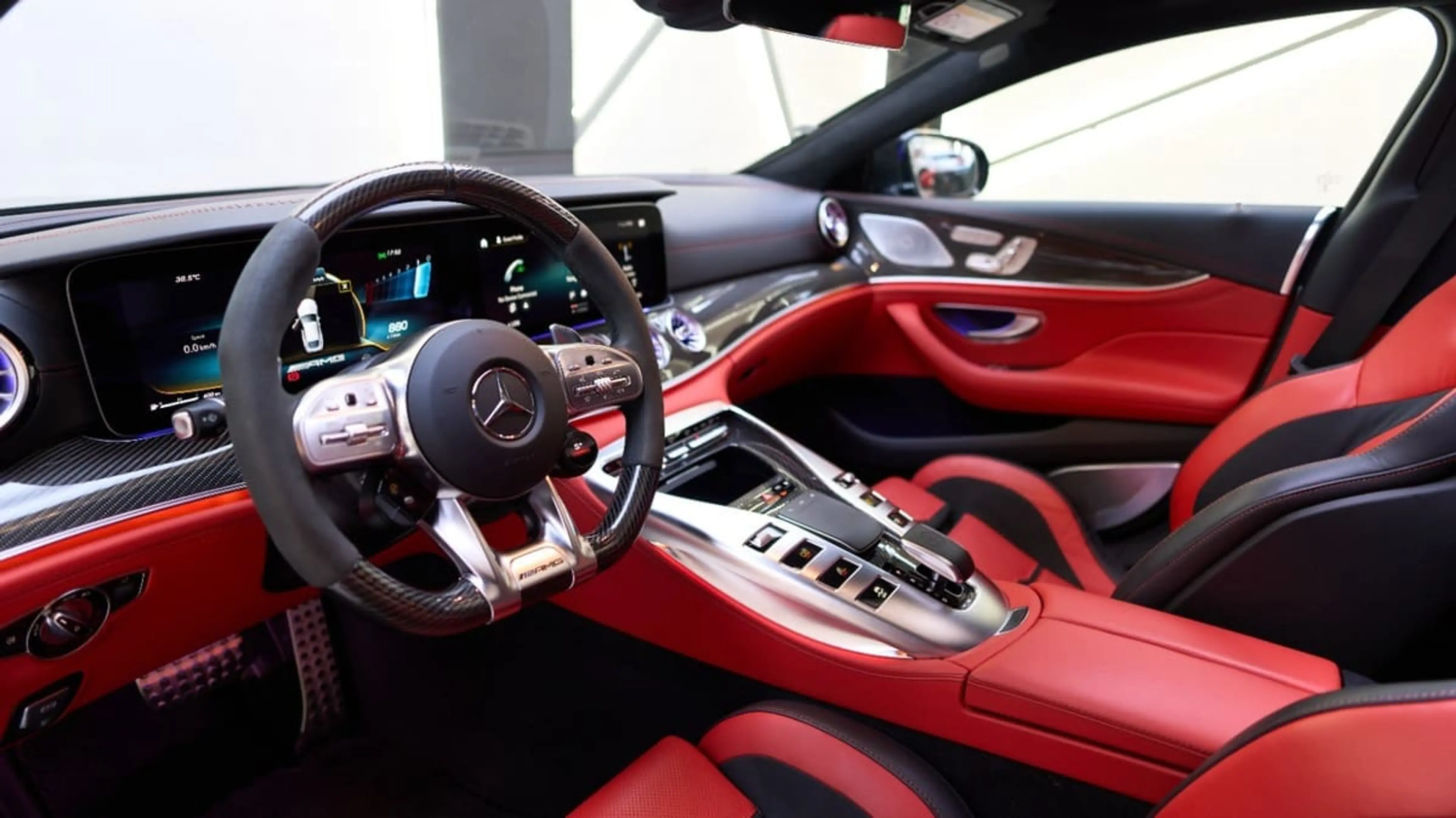 Mercedes AMG GT63 S 4