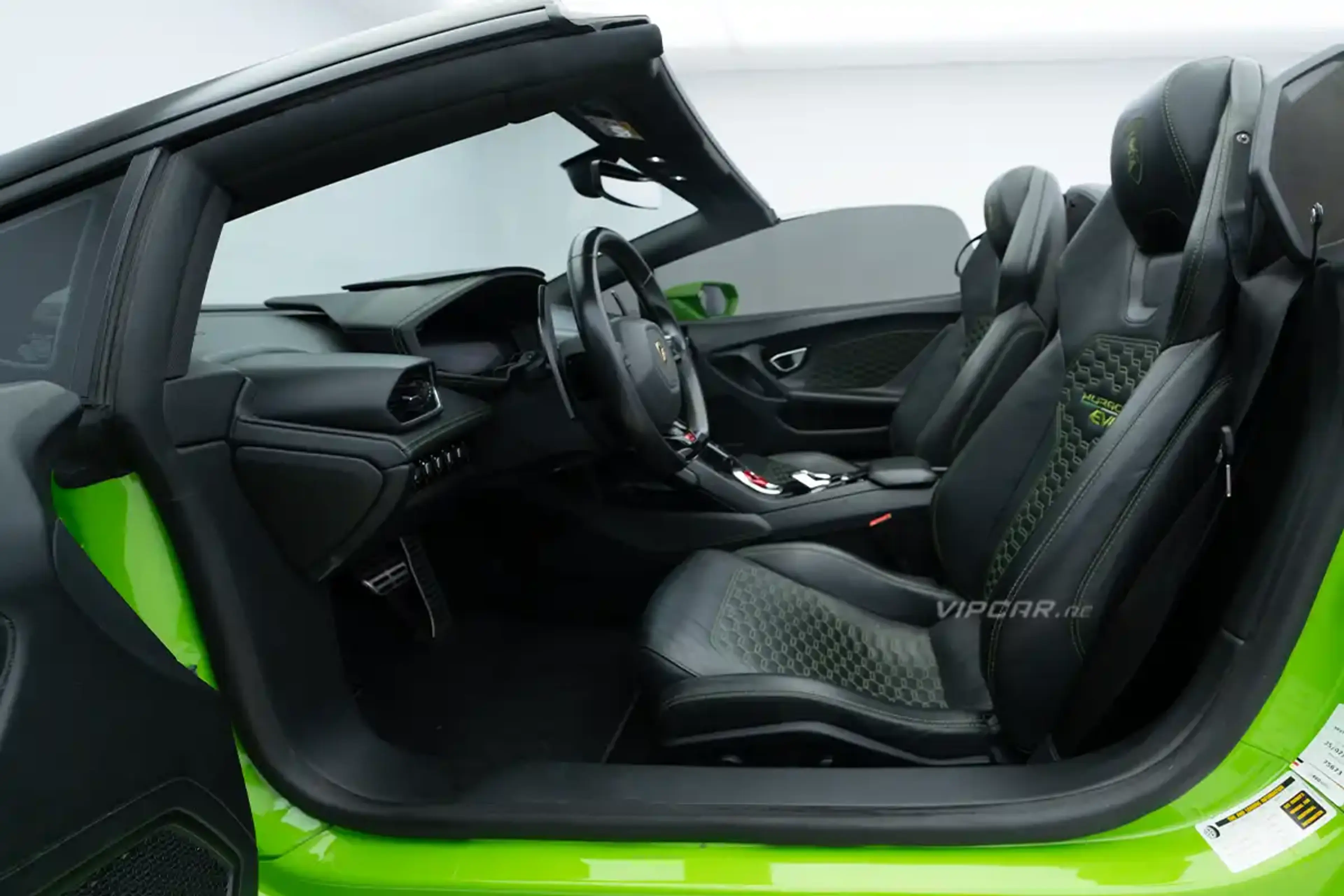 Lamborghini Huracan Evo Spyder Green 4