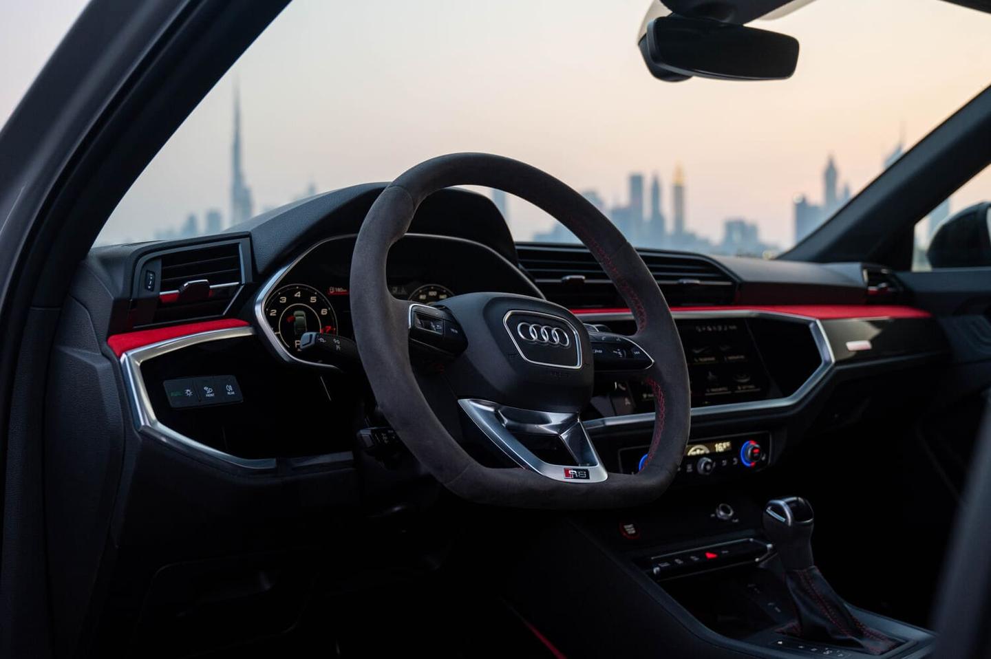 Audi RSQ3 3