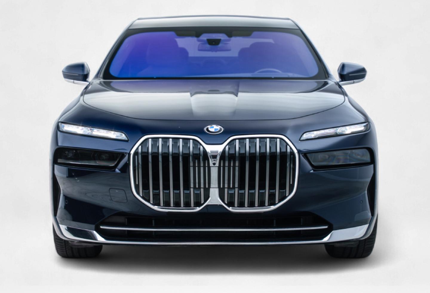 BMW 740Li 2