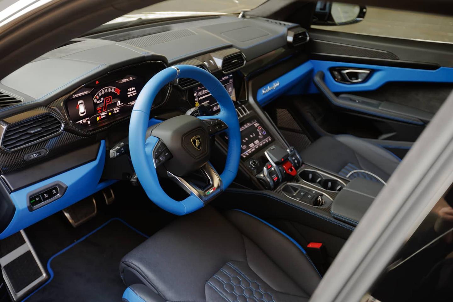 Lamborghini Urus 3