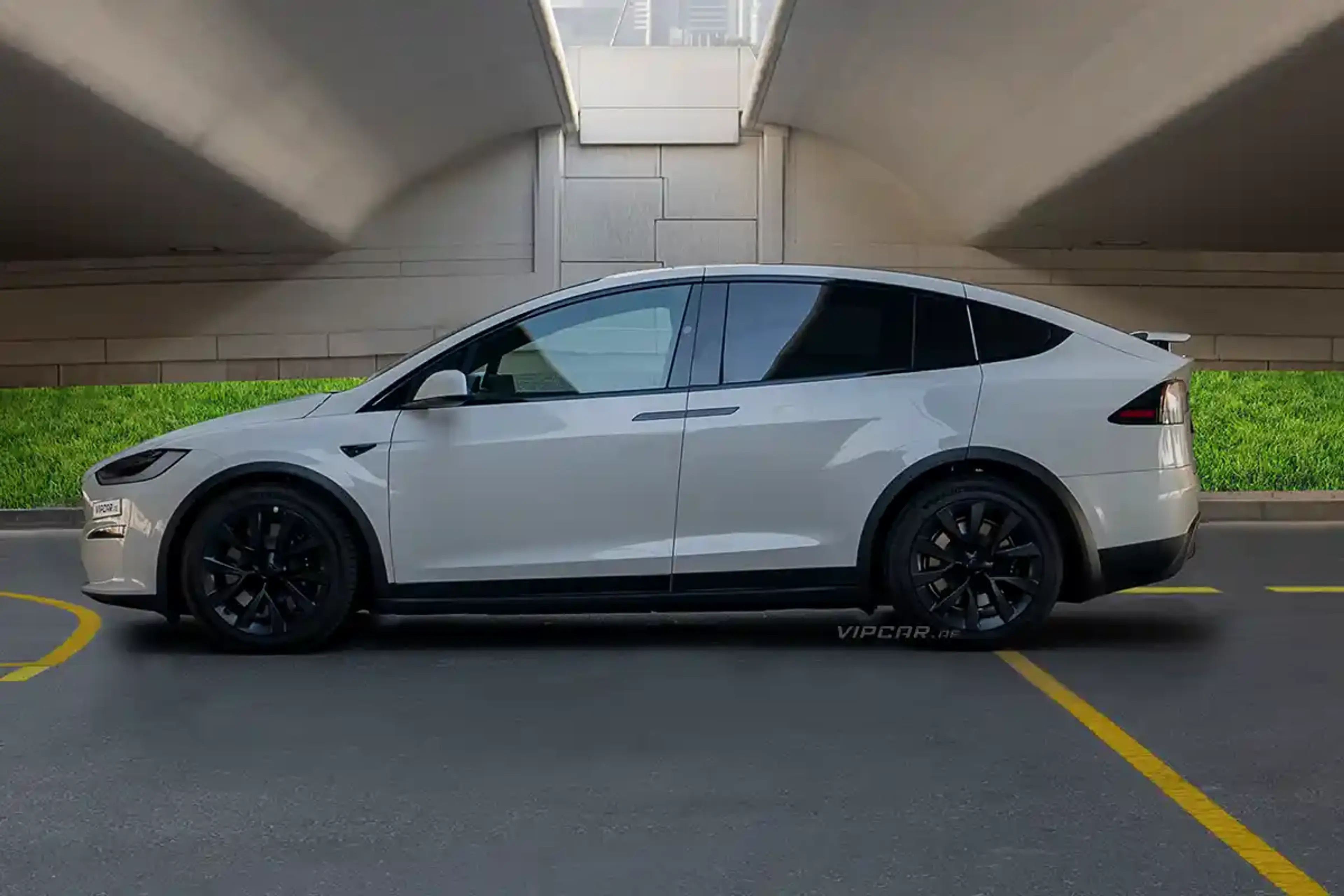 Tesla Model X 3