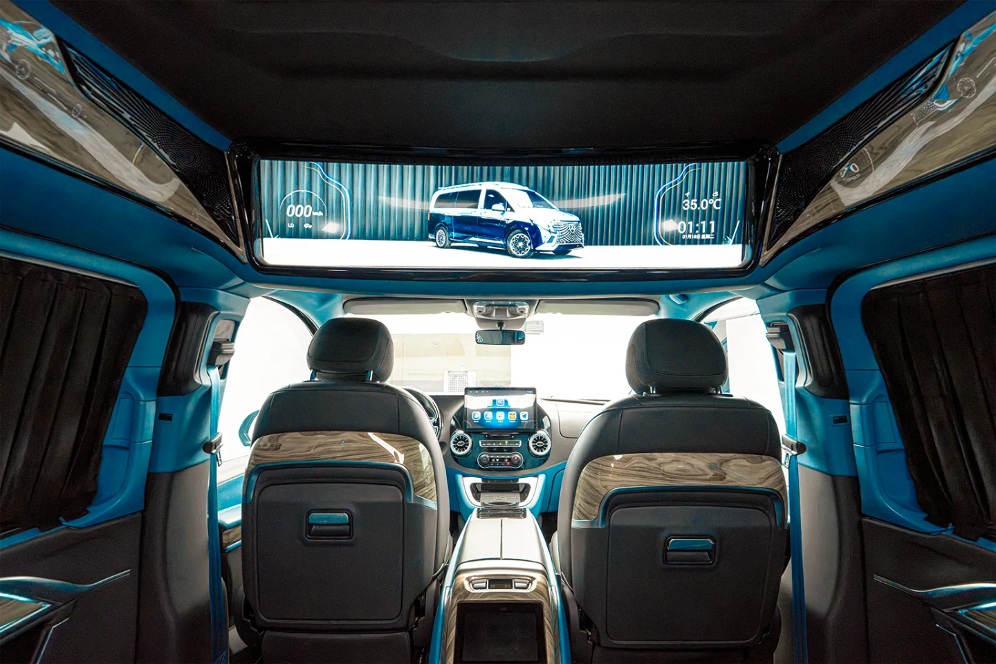 Mercedes V-Class Maybach 4