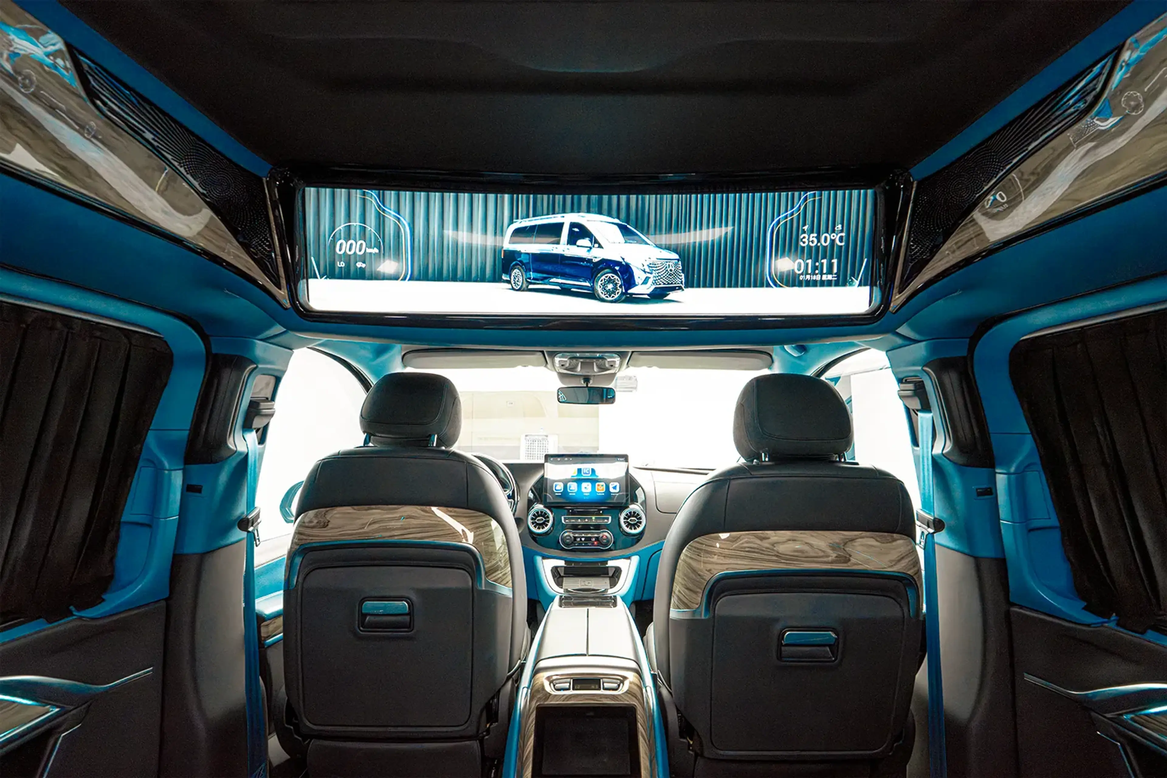 Mercedes V-Class Maybach 4