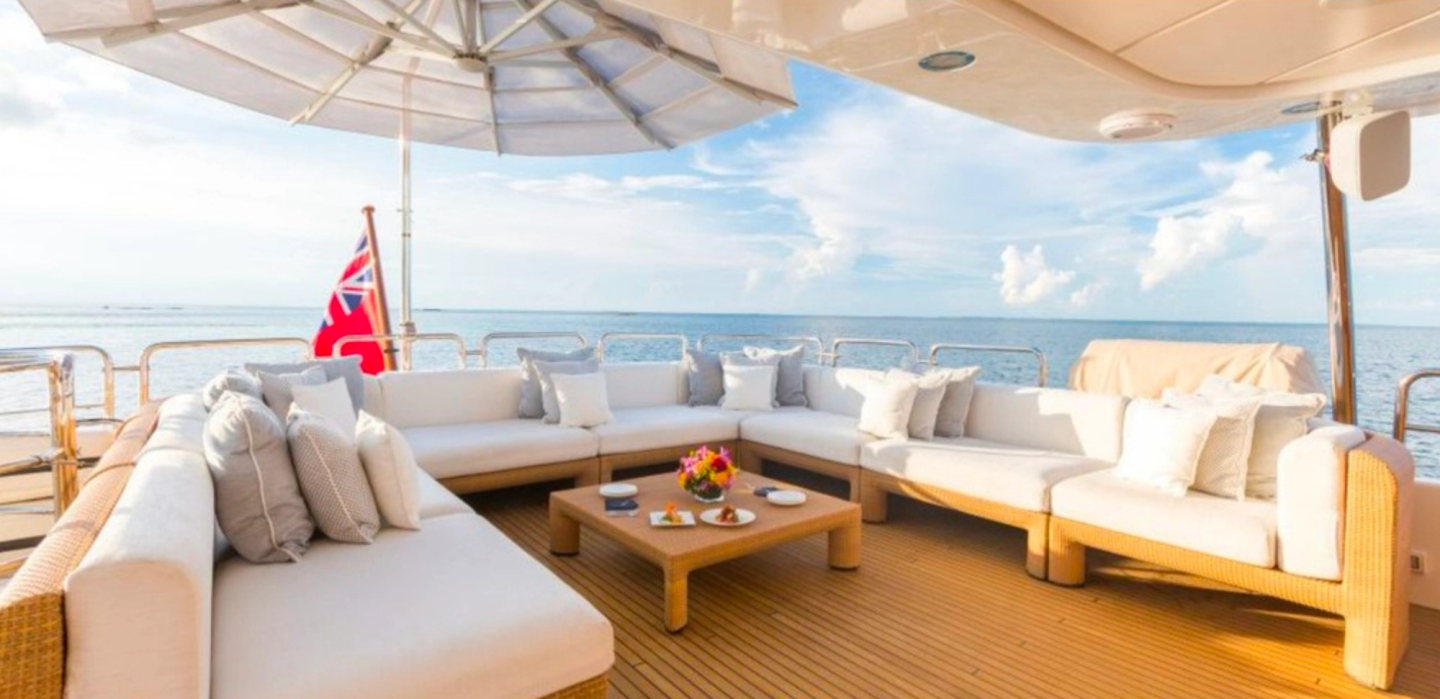 Benetti Triple Deck 110 4