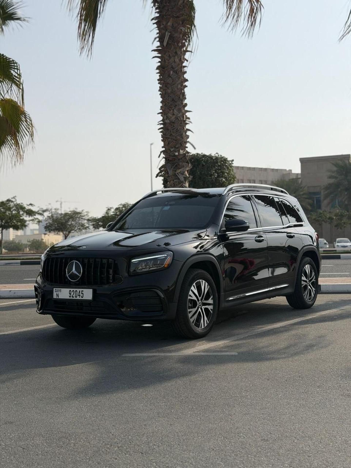 Mercedes GLB250