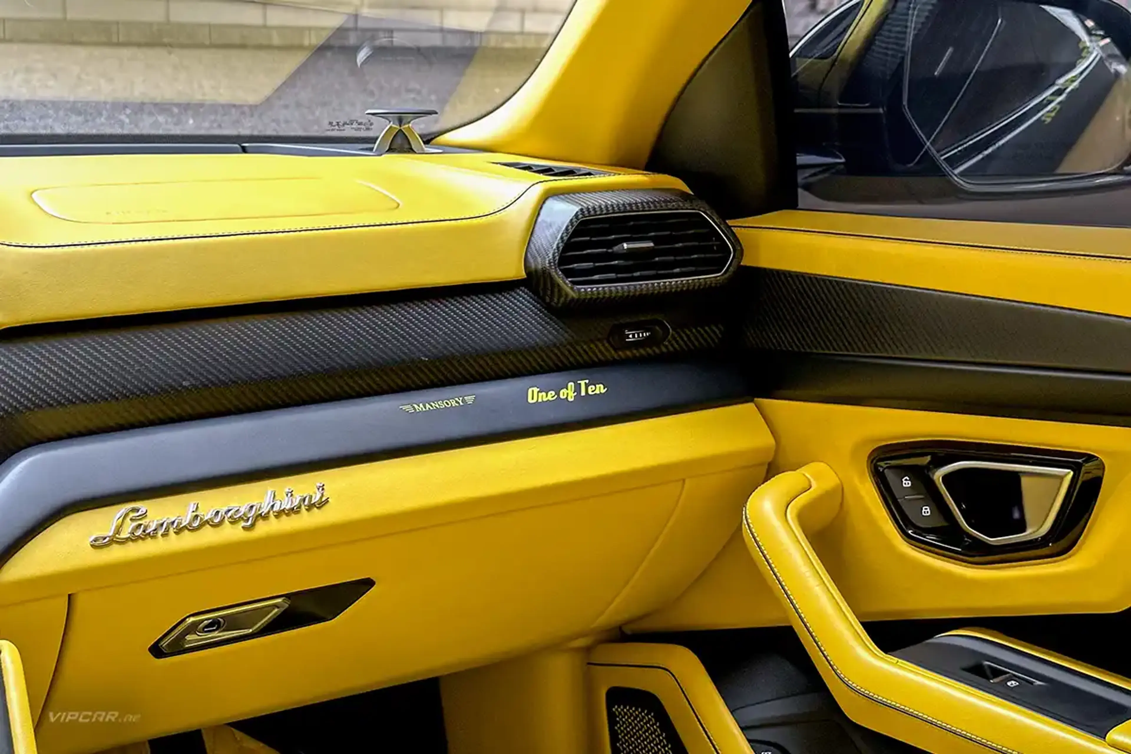 Lamborghini Urus Mansory 5